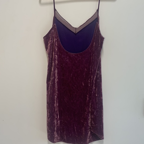 Lilac Wine purple velvet dress size medium - Picture 4 of 7